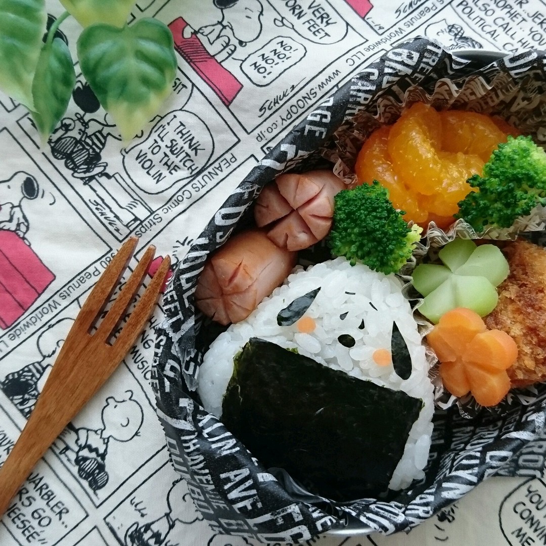 スヌーピーおにぎり弁当〜♪