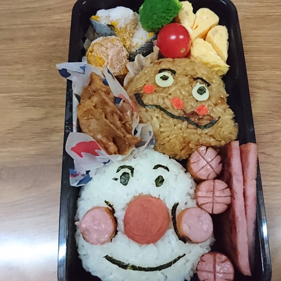 アンパンマン＆カレーパンマン弁当