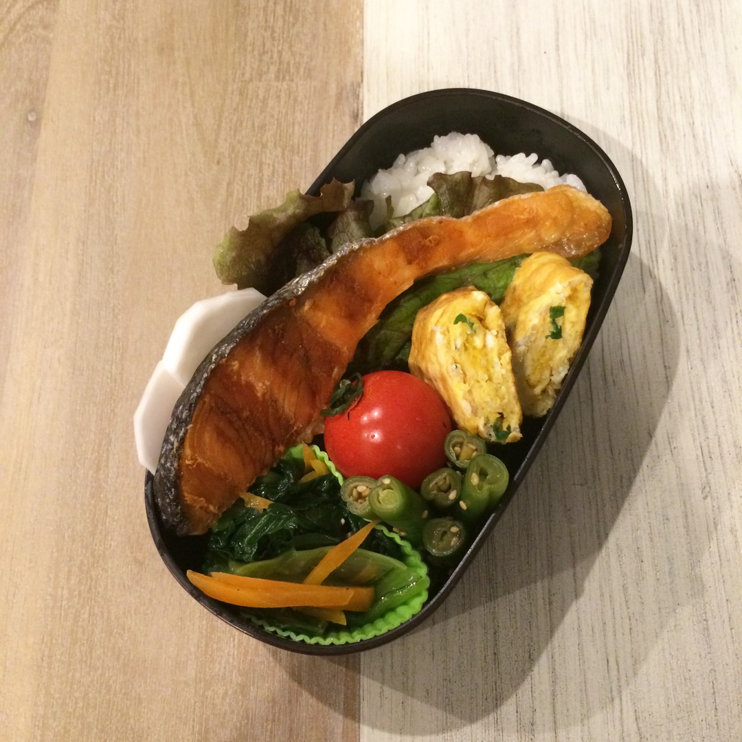 鮭弁当