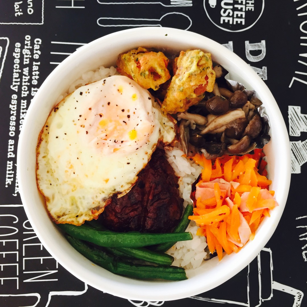 ロコモコ丼弁当