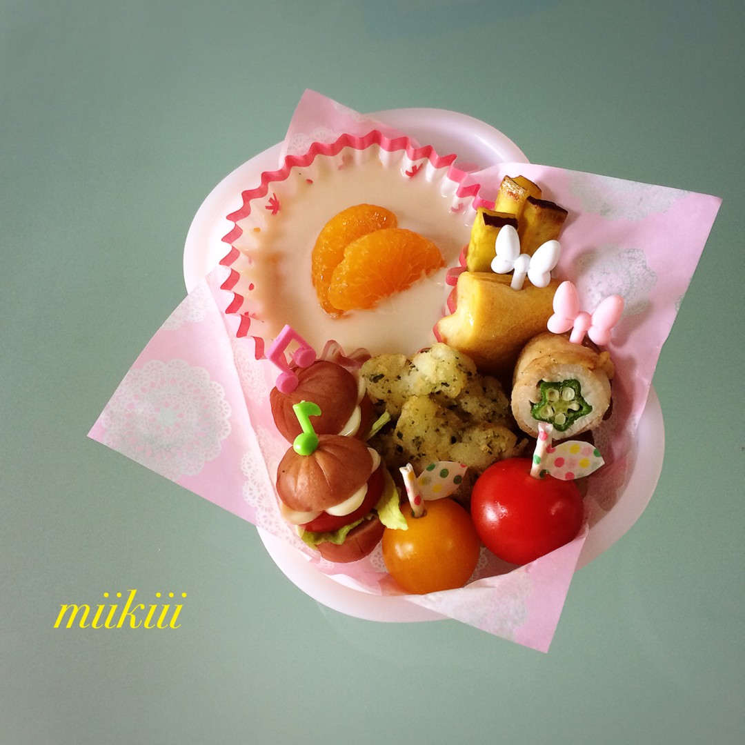 ミルクゼリーとおかずのお弁当