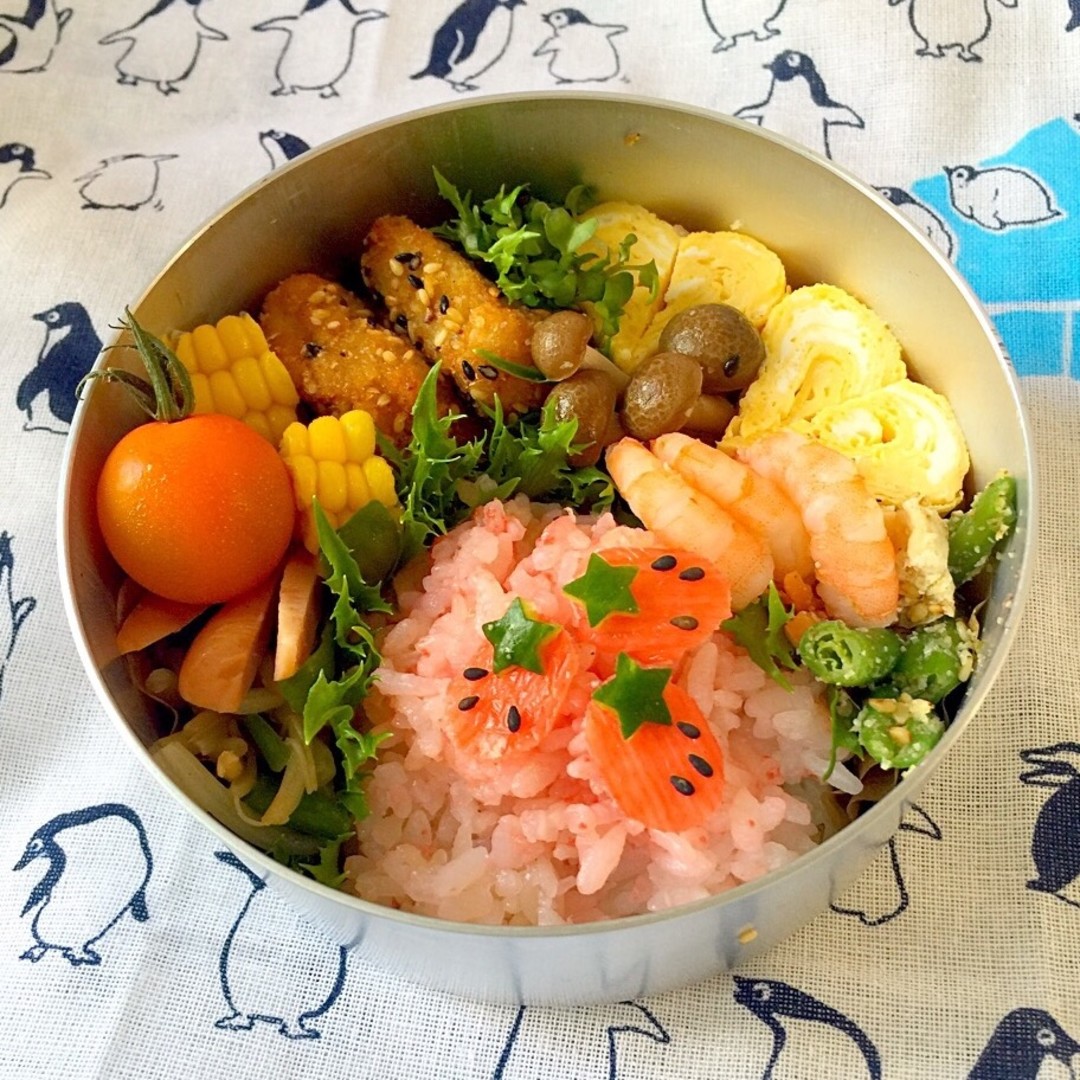 イチゴのかき氷弁当