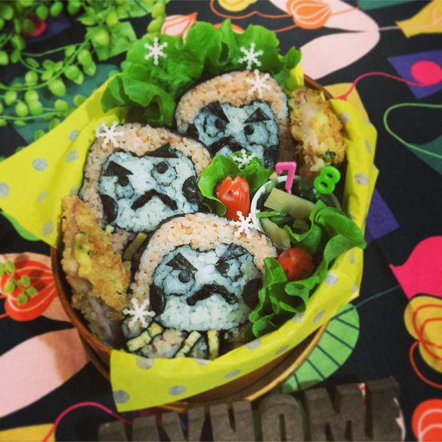 だるまの飾り巻き寿司弁当