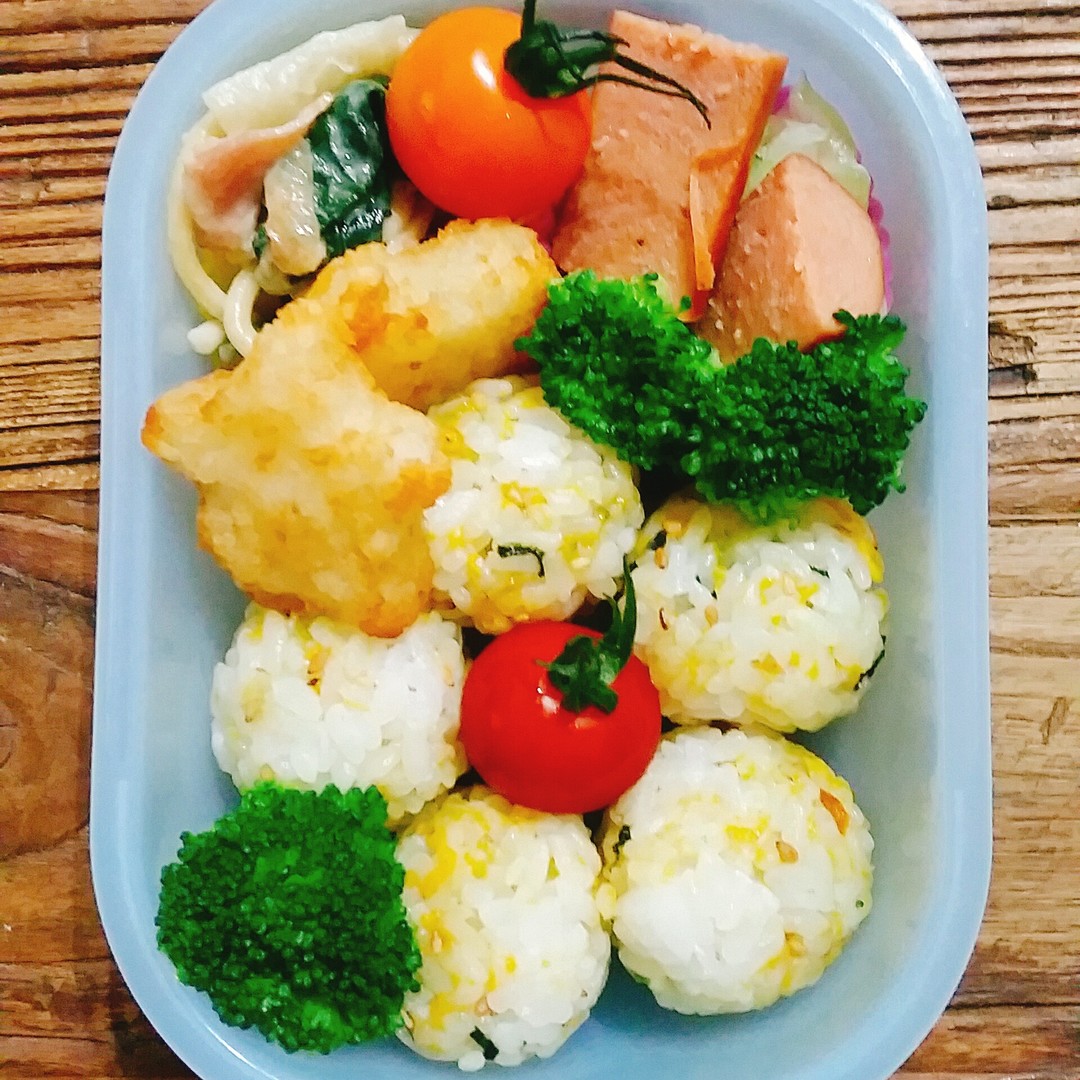 コロコロおにぎり弁当