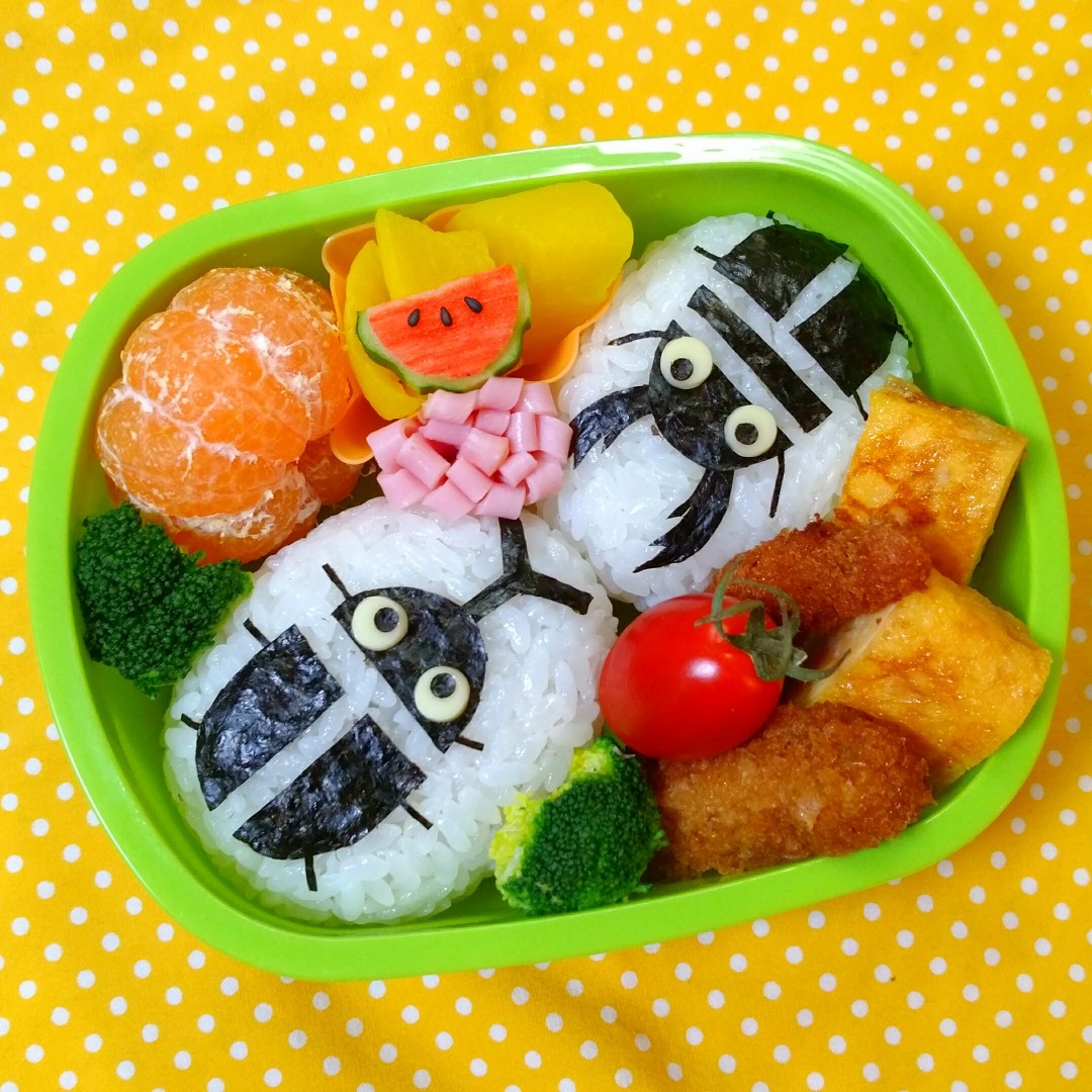 カブトムシとクワガタ弁当