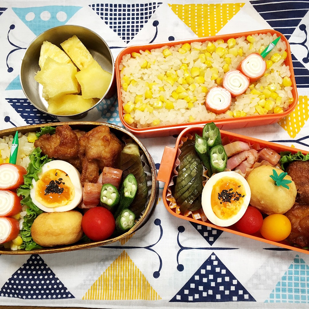 とうもろこしご飯と唐揚げ弁当♫