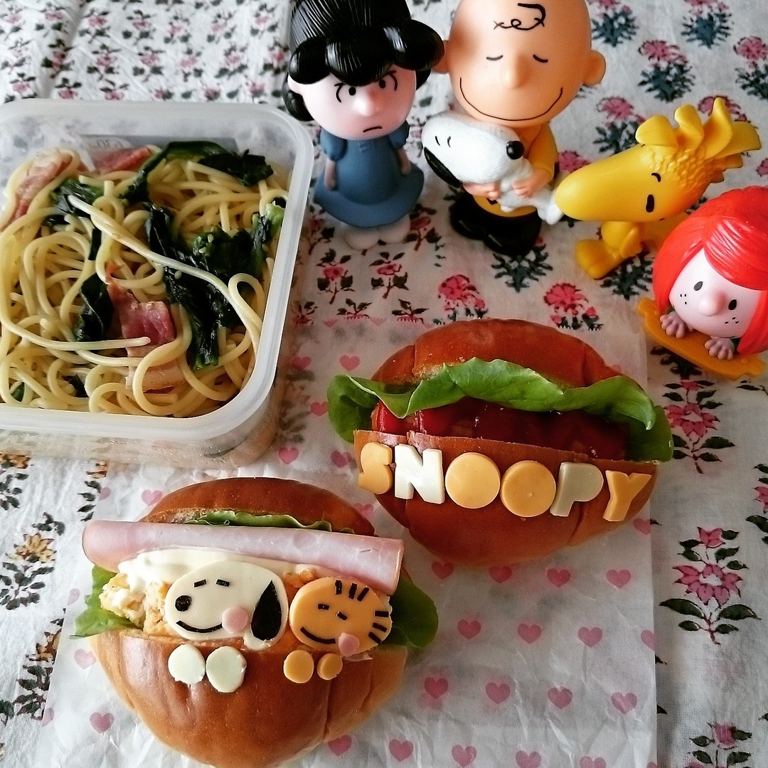 スヌーピーロールサンド弁当