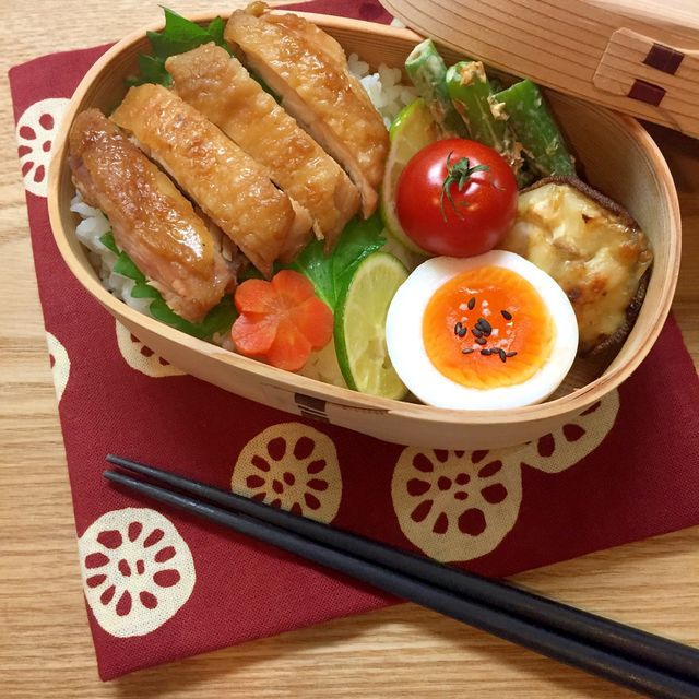 鶏肉の柚子胡椒焼きと常備菜のお弁当