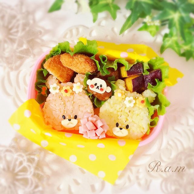 ルルロロちゃん♡型押しおにぎり弁当