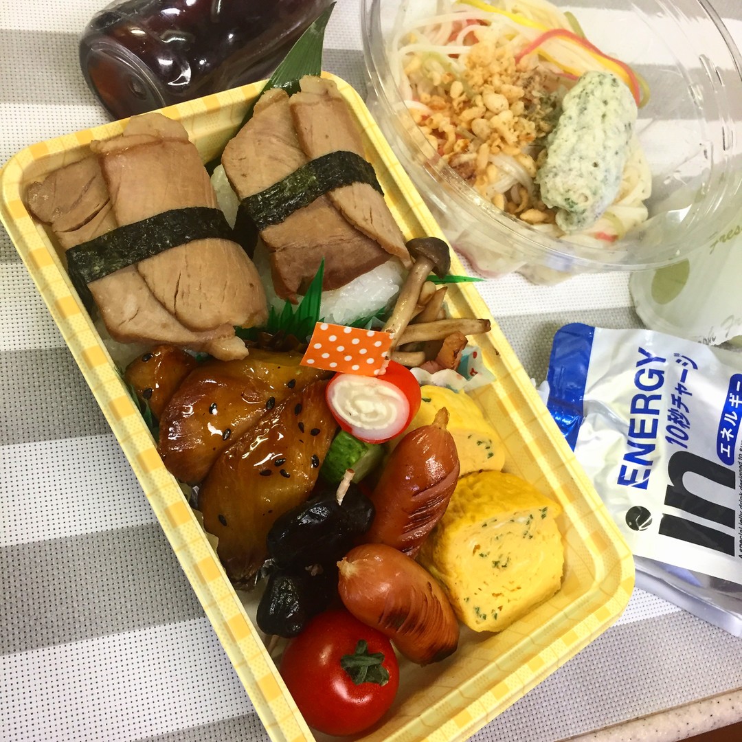 チャーシューおにぎり弁当