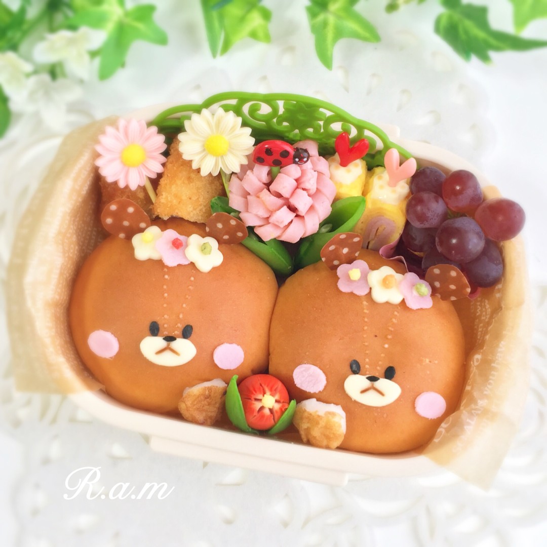 ルルロロちゃん♡パン弁当