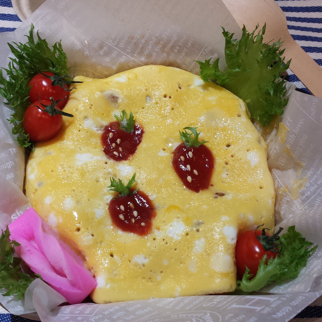 イチゴオムライス弁当