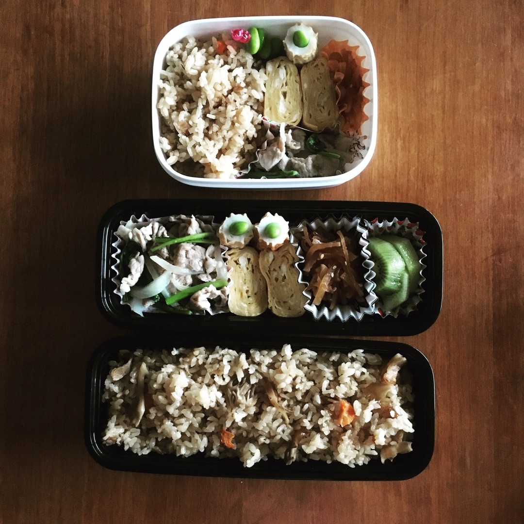 舞茸とベーコンの炊き込みご飯弁当