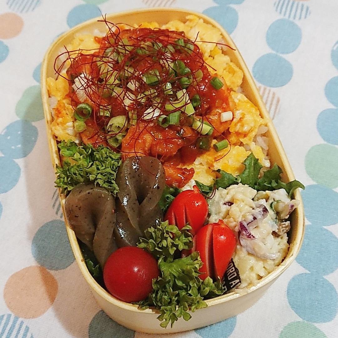エビチリ丼