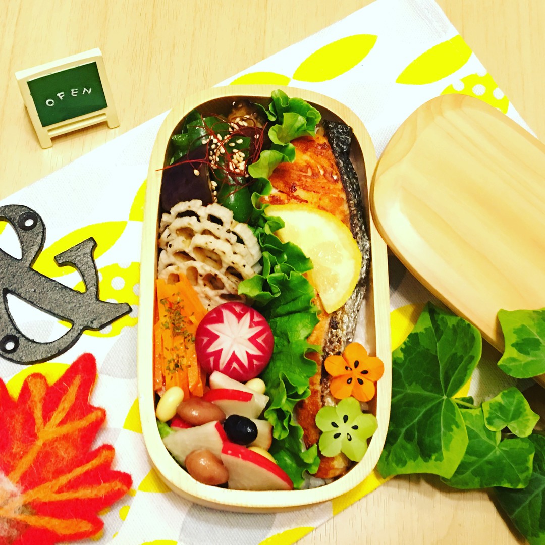 焼鮭乗っけどーん弁当