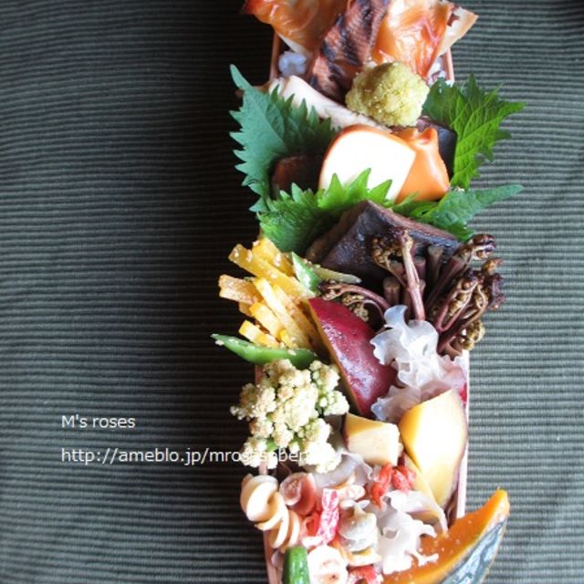 にんにく醤油漬け鯖のスモーク弁当