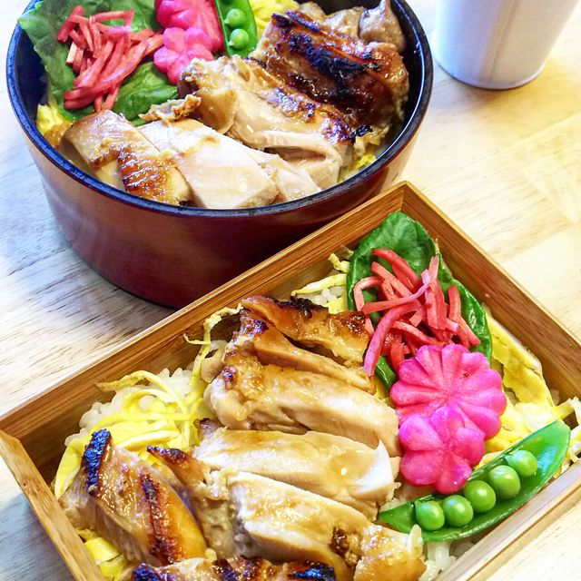 森林鶏の照焼き丼弁当
