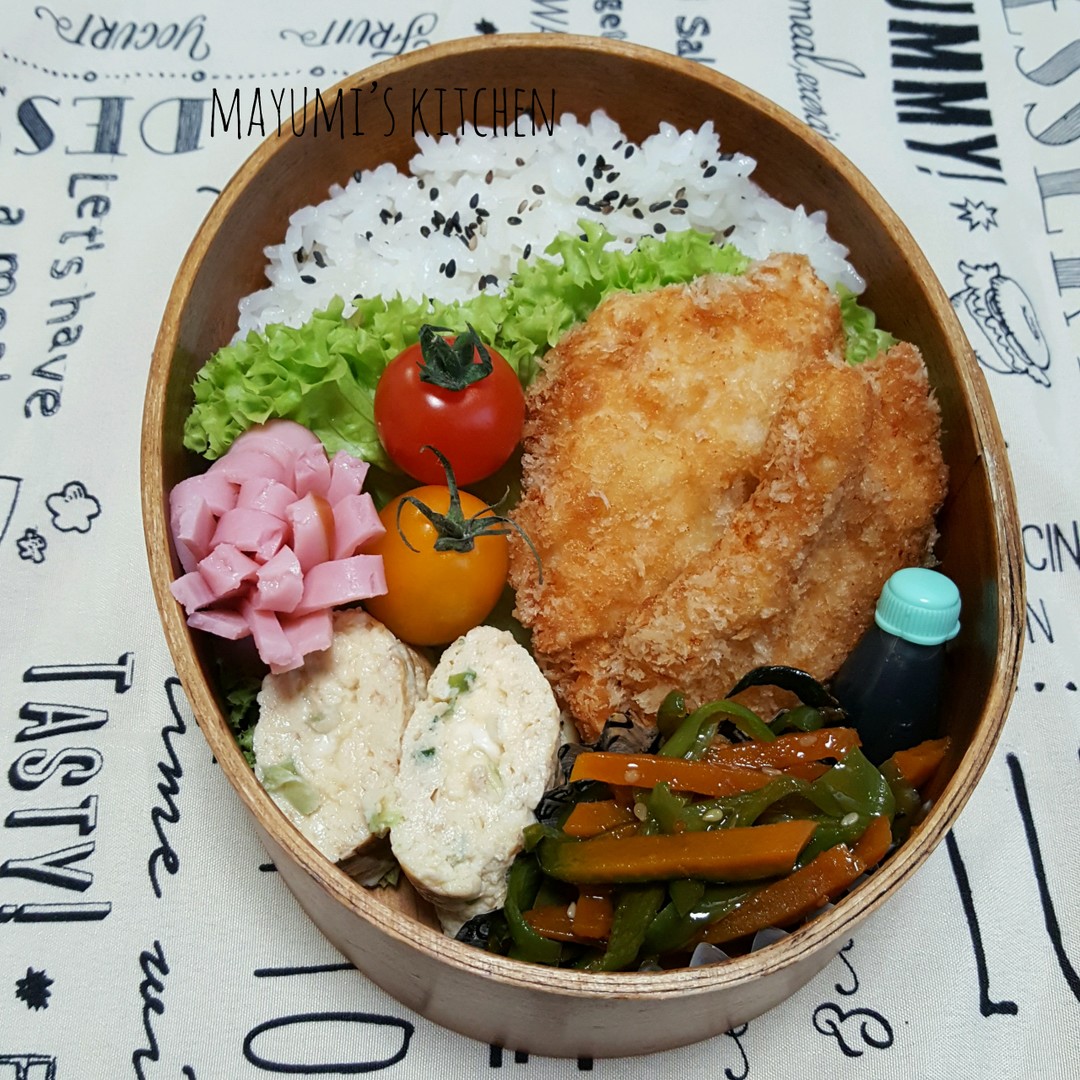 チキンカツのお弁当。