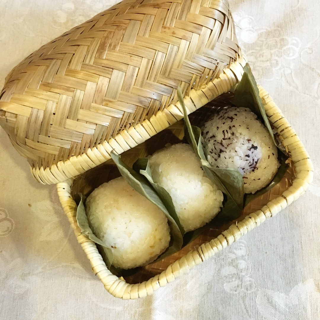 おにぎり弁当