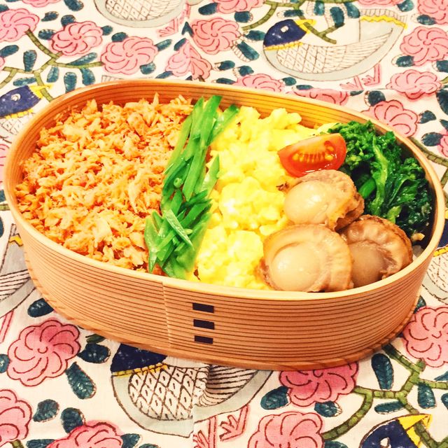 三色ごはん弁当