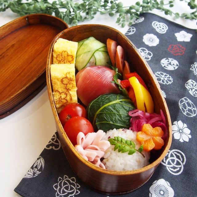 手毬おにぎり弁当