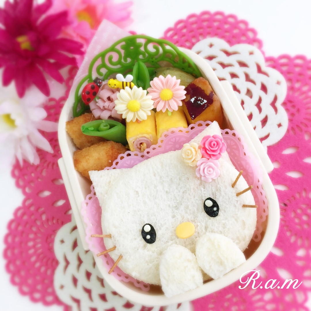 キティちゃん♡サンドイッチ弁当✧︎*。