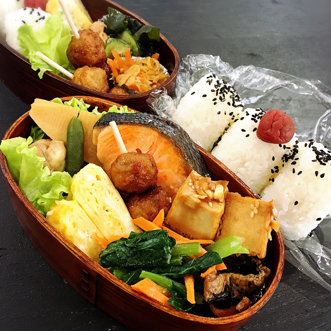 焼きジャケと煮物弁当