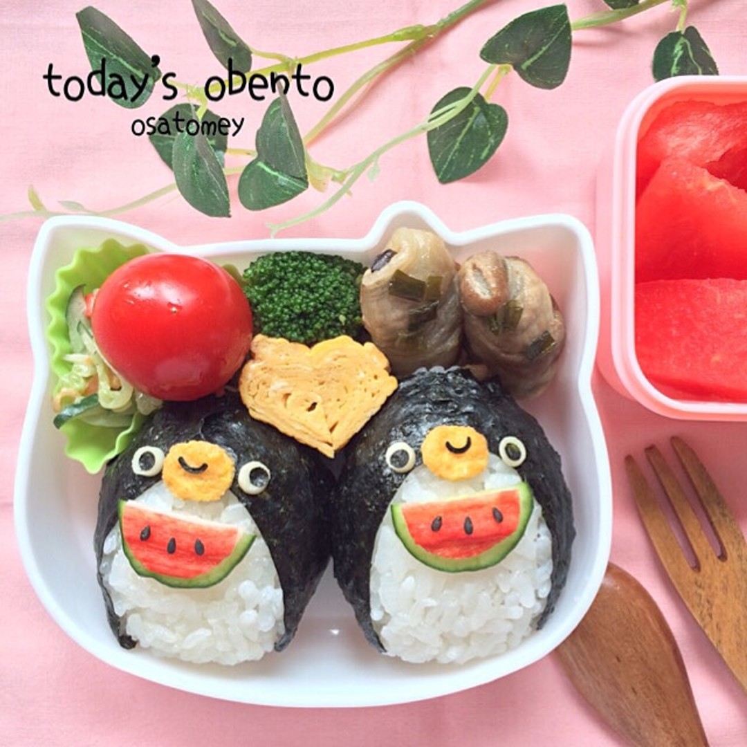 スイカ食べてるペンギンちゃん弁当