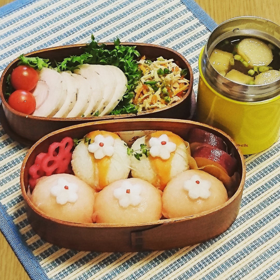 スモークサーモンと生ハムの手まり寿司