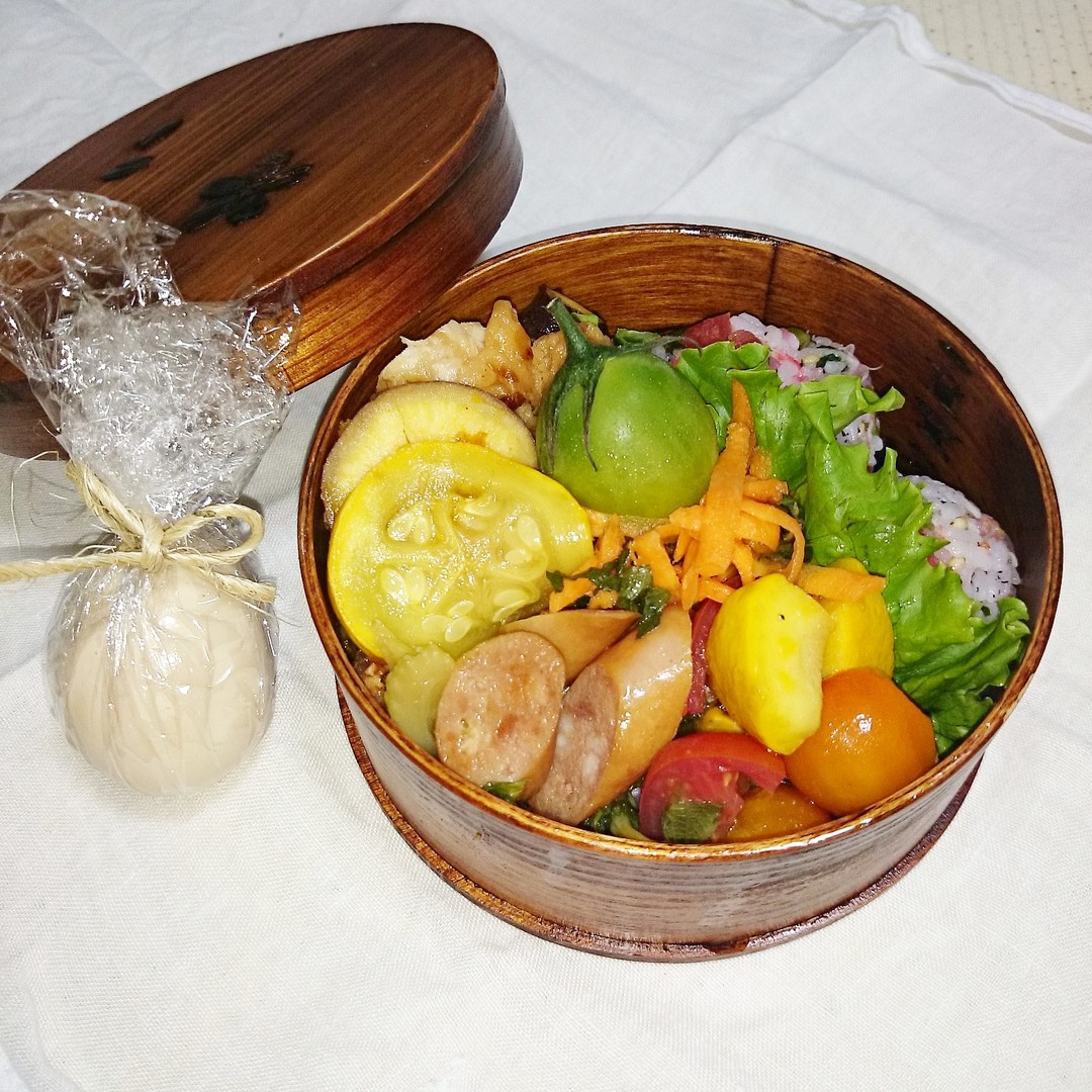 ゆかりの○結び弁当