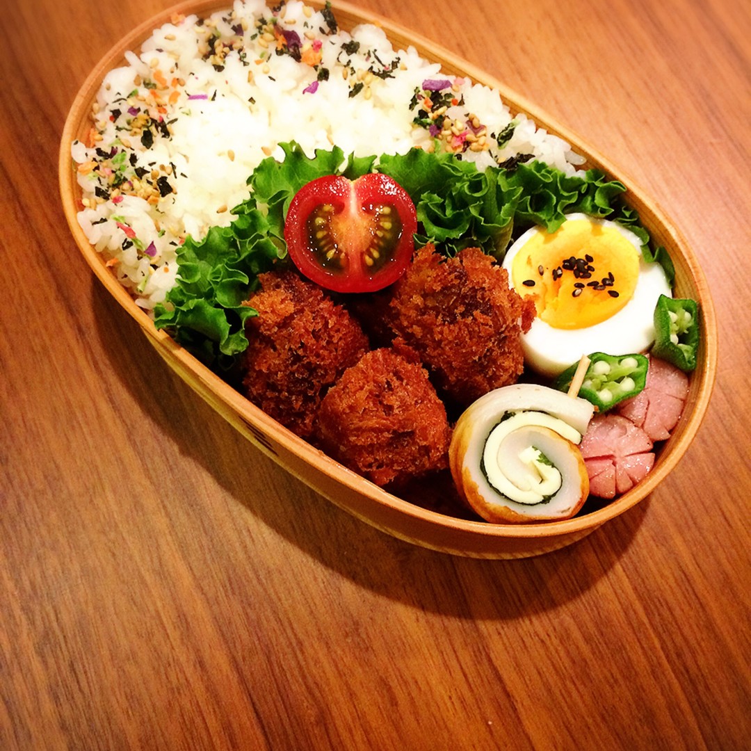 メンチカツ弁当