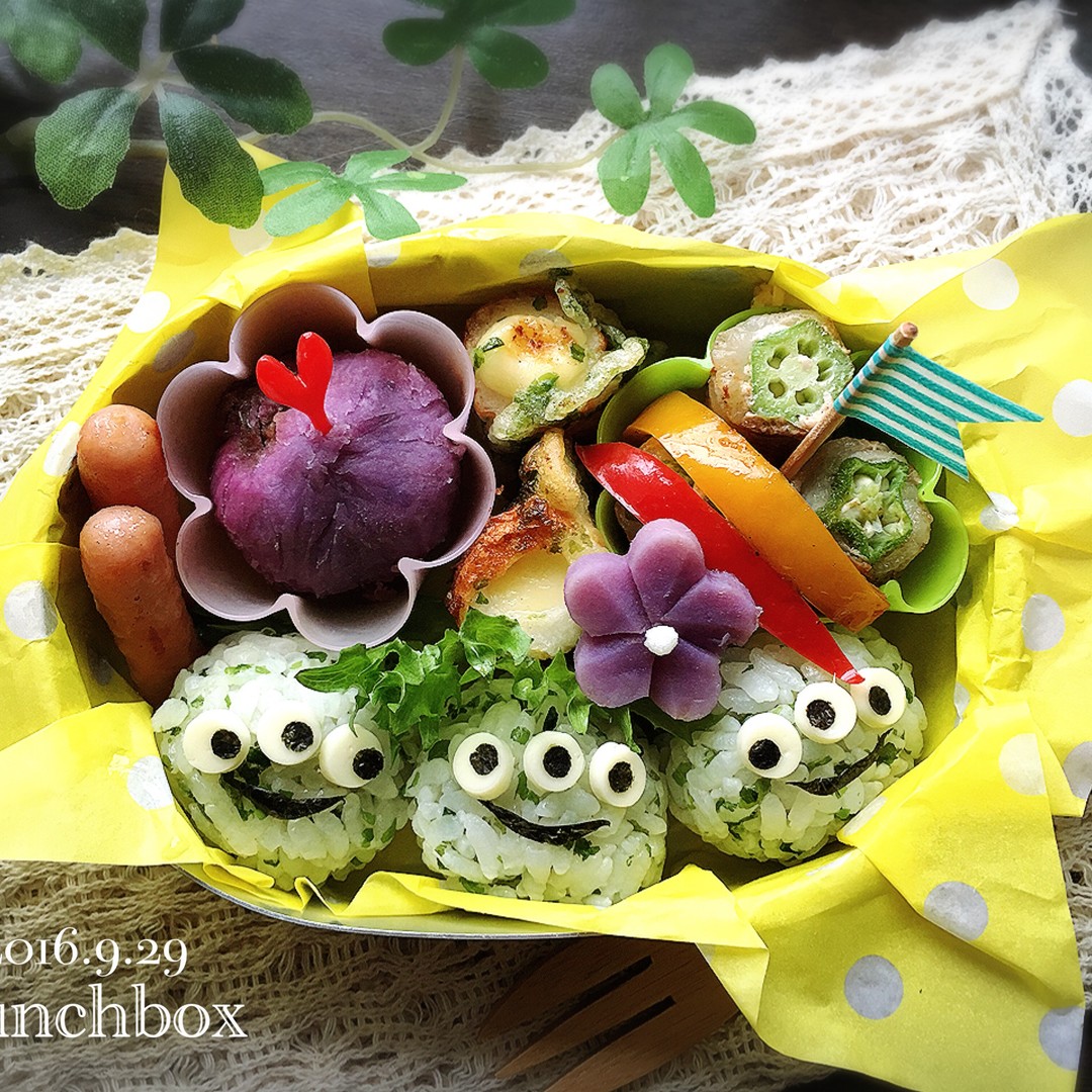リトルグリーンメンおにぎり弁当♬