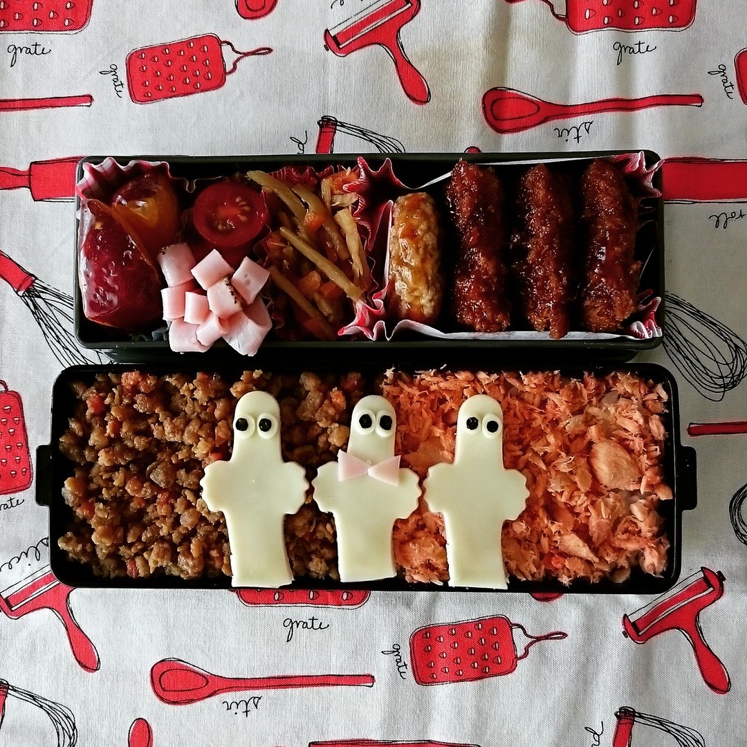 ニョロニョロ二色弁当