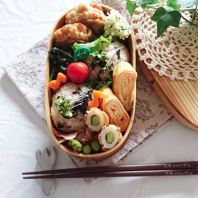 塩昆布と青ネギのゴマ油オイルおにぎり弁当