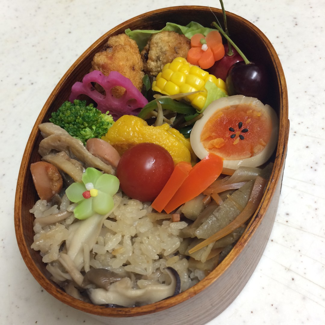 きのこ炊き込みご飯置き弁