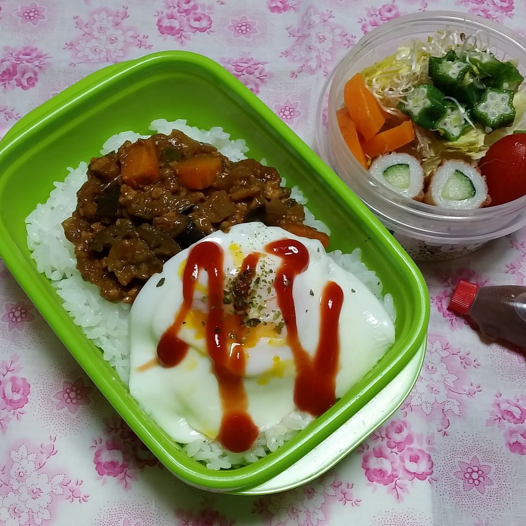 夏野菜入りキーマカレー弁当