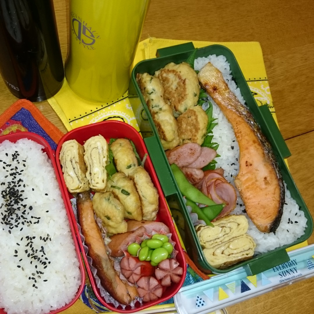 安定の鮭弁当