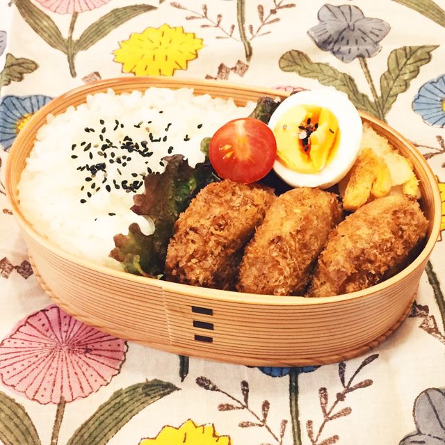 メンチカツ弁当