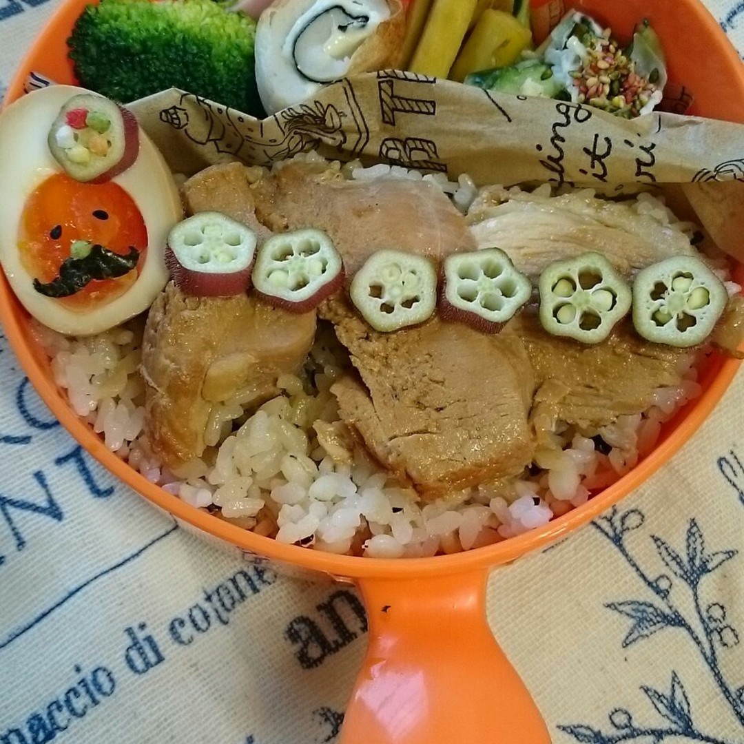 鶏チャーシュー丼弁当