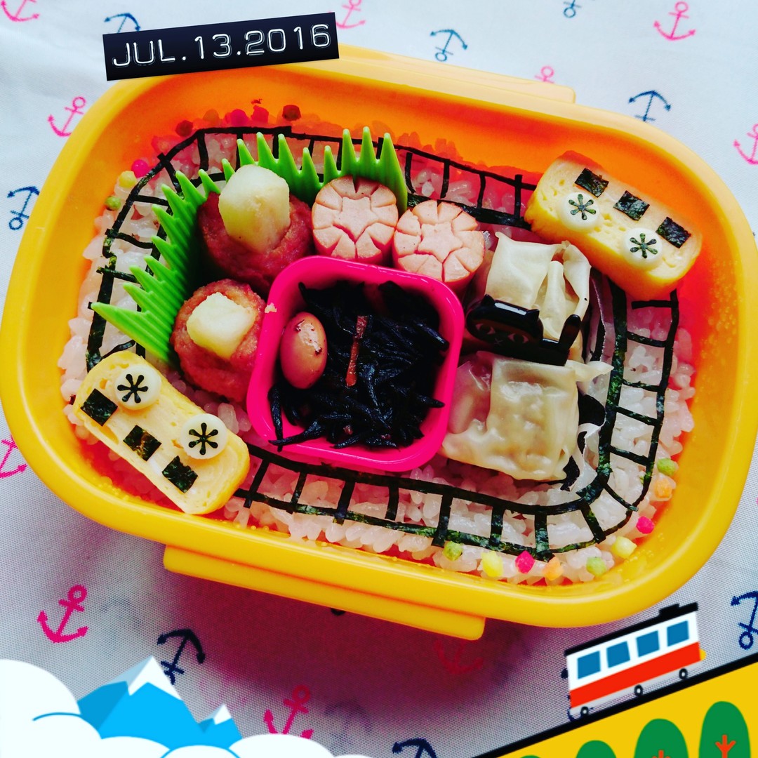 電車弁当