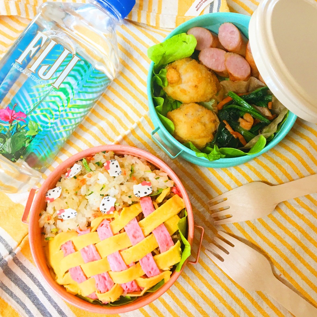 キティちゃんのオム焼きそば弁当