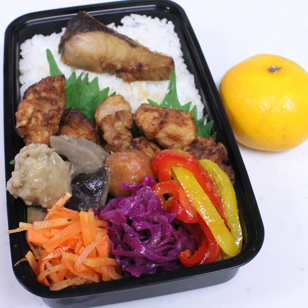 行き場をなくしたブリ照りお弁