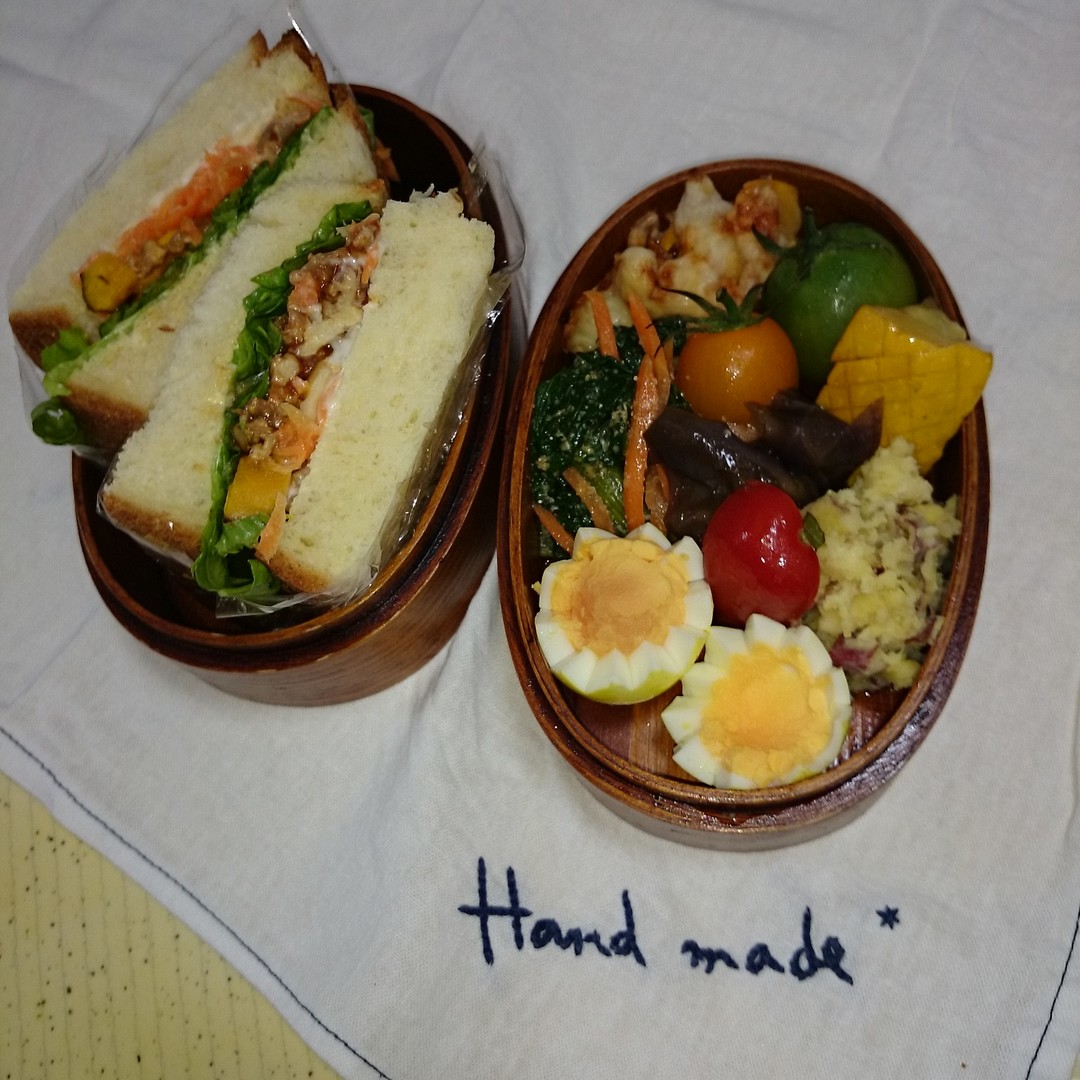 デニィシュサンド弁当です