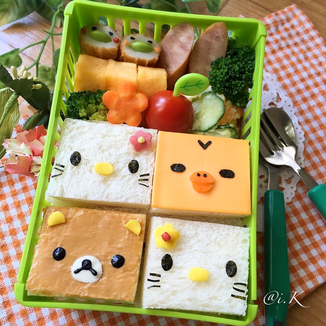 リラックマ&キティサンド弁