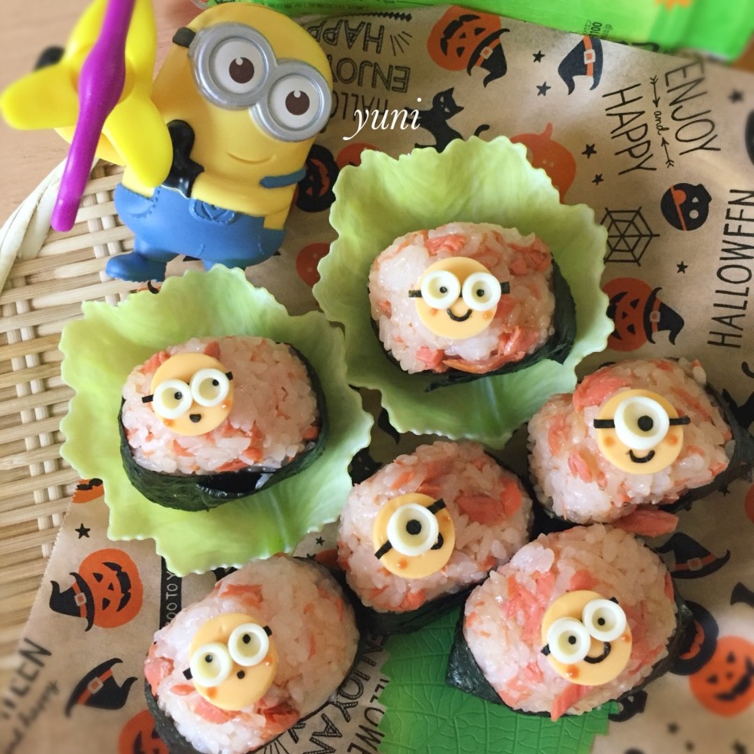 ミニオンのっけ🍙おにぎり
