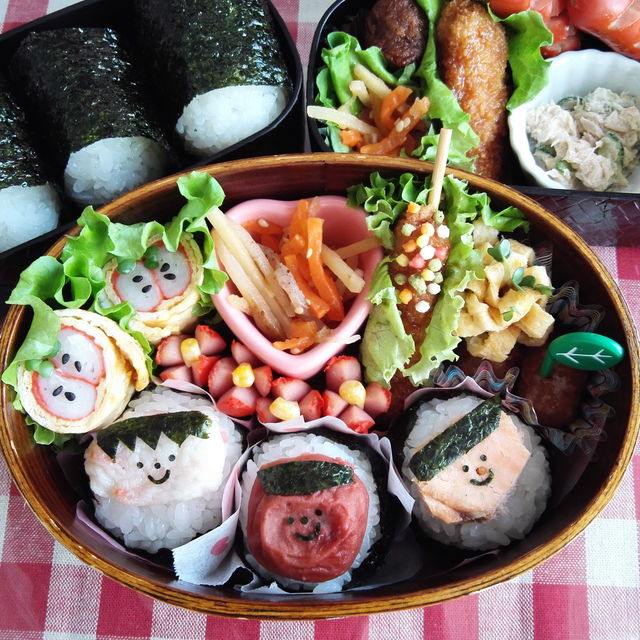 梅、鮭、ちぎり天おにぎり🍙