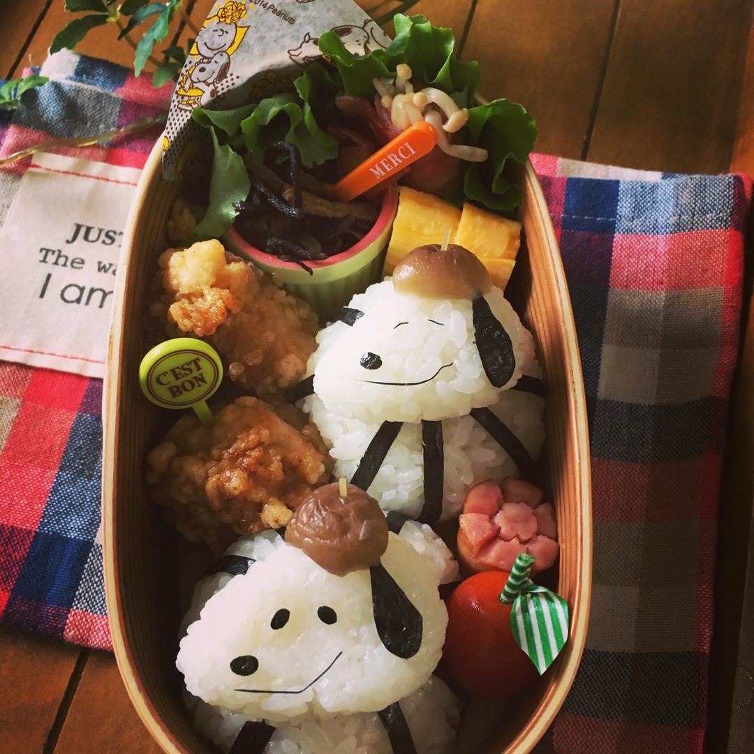 ベレー帽被ったスヌーピーの秋弁♪
