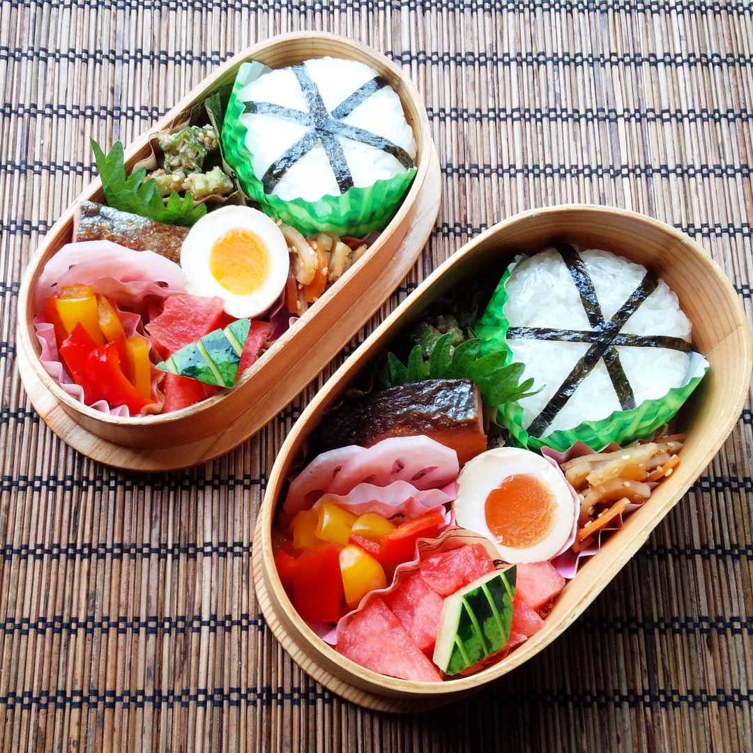 焼鮭とおにぎり弁