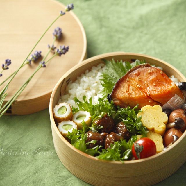 THE シャケ弁