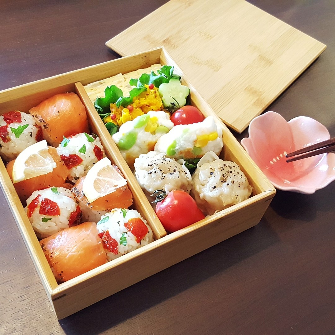 手鞠おにぎり弁当